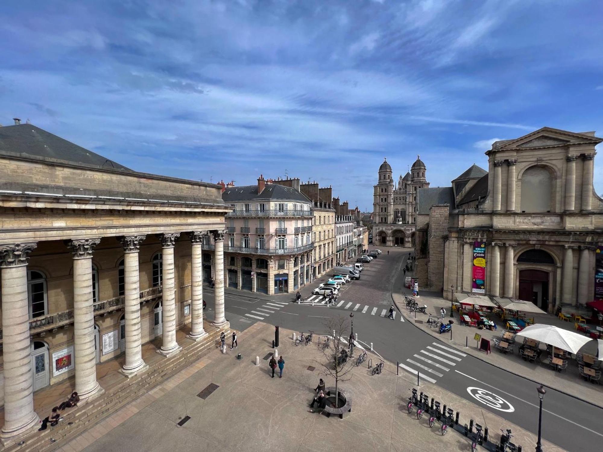 Ferienwohnung Le Theatre : Centre Historique Dijon Exterior foto